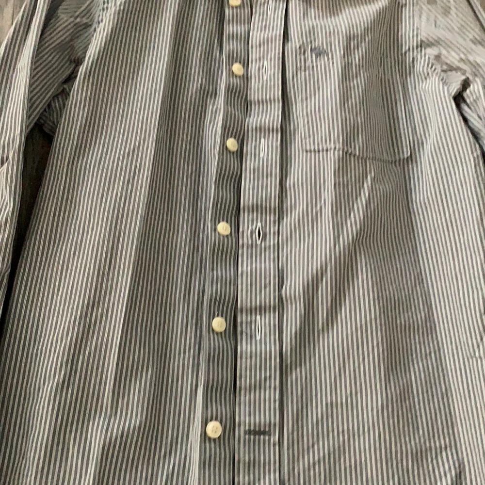 Abercrombie and Fitch long sleeve stripe button front shirt - Picture 3 of 6